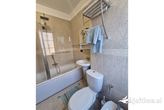 Shtepi me qera Apartament ne Tirane, 1+1, Mobilimi E mobiluar, Pagesa 700  Euro.