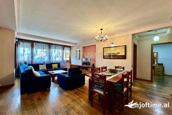 Casa in affitto 3+1 a Tirana - 1,000 Euro