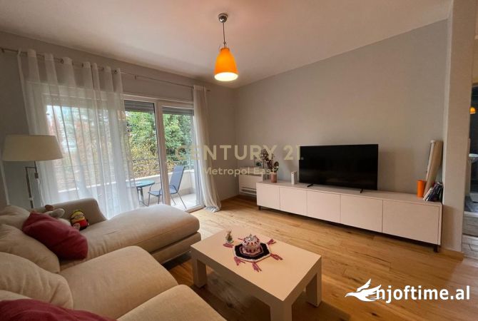 Shtepi me qera 1+1 ne Tirane - 750 Euro