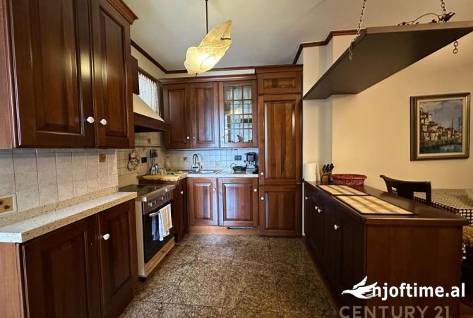 Shtepi me qera 1+1 ne Tirane - 600 Euro
