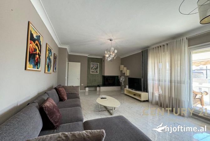 Shtepi me qera 2+1 ne Tirane - 950 Euro