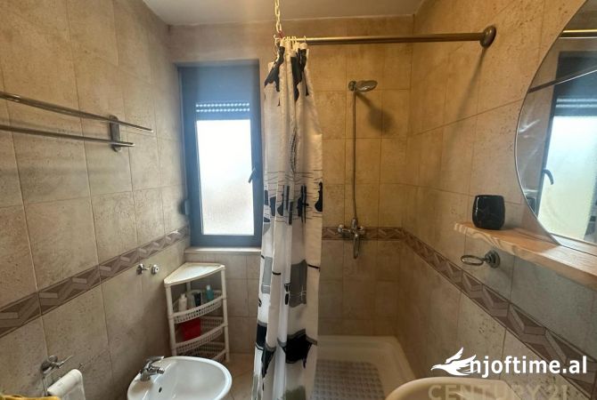 Shtepi me qera Apartament ne Tirane, 1+1, Mobilimi E mobiluar, Pagesa 600  Euro.