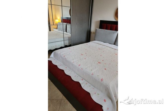 Shtepi me qera Apartament ne Tirane, 1+1, Mobilimi E mobiluar, Pagesa 600  Euro.