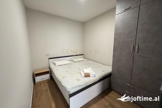 Shtepi me qera Apartament ne Tirane, Garsoniere, Mobilimi E mobiluar, Pagesa 350  Euro.