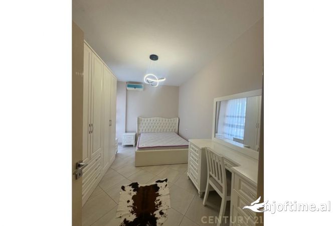 Shtepi me qera Apartament ne Tirane, 1+1, Mobilimi E mobiluar, Pagesa 500  Euro.