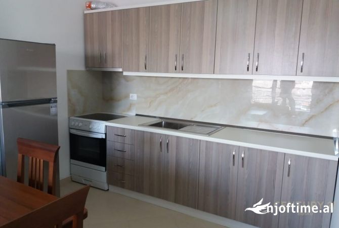 Shtepi me qera 1+1 ne Tirane - 400 Euro