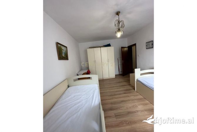 Shtepi me qera 1+1 ne Tirane - 450 Euro