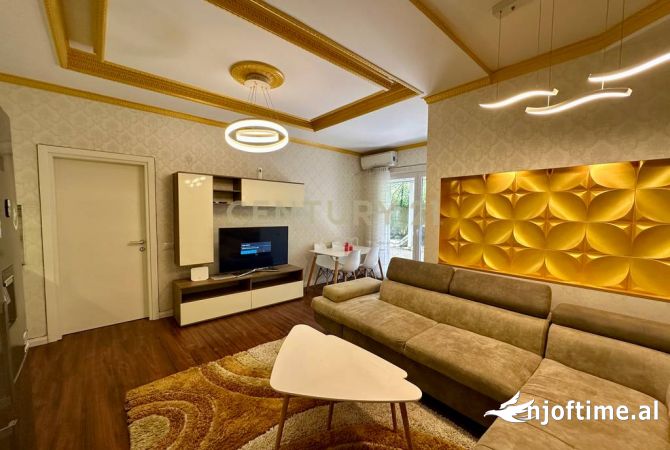 Shtepi me qera 2+1 ne Tirane - 700 Euro