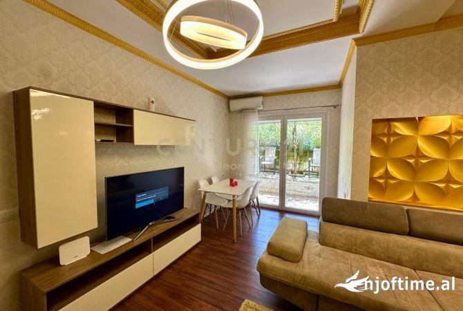 Shtepi me qera 2+1 ne Tirane - 700 Euro