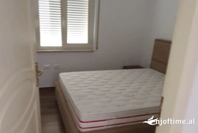 Shtepi me qera 2+1 ne Tirane - 650 Euro