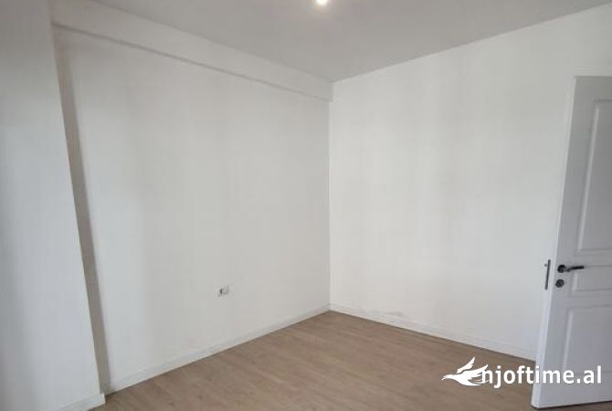 Shtepi me qera 2+1 ne Tirane - 500 Euro