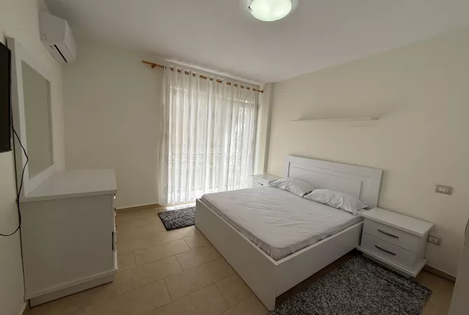 Shtepi me qera Apartament ne Tirane, 2+1, Mobilimi E mobiluar, Pagesa 800  Euro.