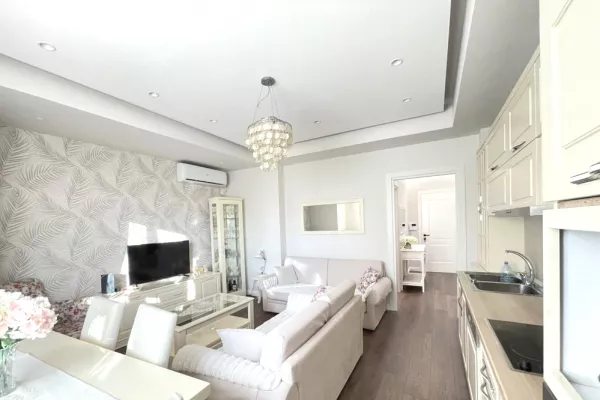Shtepi me qera 2+1 ne Tirane - 1,200 Euro