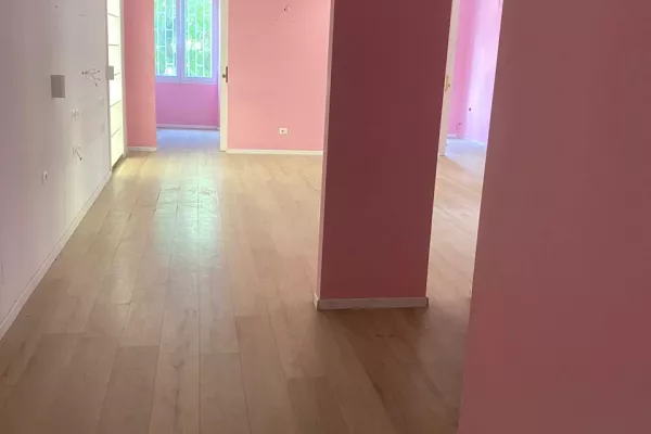 Tirane, jepet me qera ambjent biznesi Stadiumi Dinamo