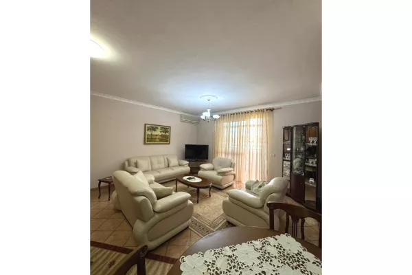 Casa in affitto 3+1 a Tirana - 750 Euro