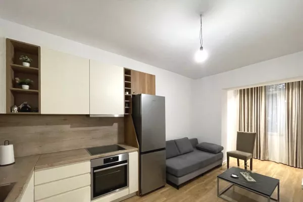 Shtepi me qera 2+1 ne Tirane - 700 Euro