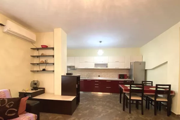 Shtepi me qera Apartament ne Tirane, 2+1, Mobilimi E mobiluar, Pagesa 600  Euro.