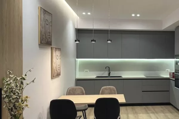 Shtepi me qera 2+1 ne Tirane - 1,500 Euro