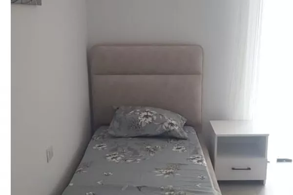 Shtepi me qera 2+1 ne Tirane - 750 Euro