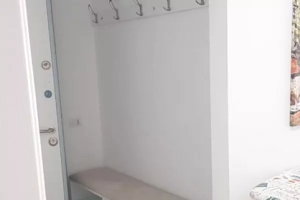 Shtepi me qera Apartament ne Tirane, 2+1, Mobilimi E mobiluar, Pagesa 750  Euro.