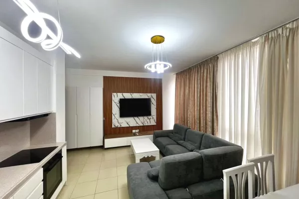 Shtepi me qera 2+1 ne Tirane - 650 Euro