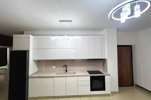 Shtepi me qera Apartament ne Tirane, 2+1, Mobilimi E mobiluar, Pagesa 650  Euro.