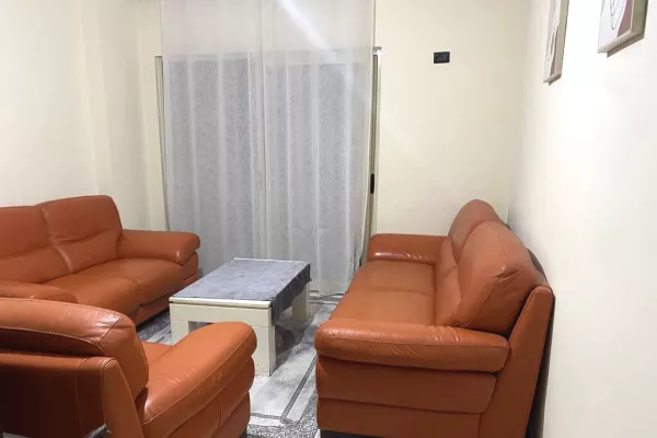 Shtepi me qera 1+1 ne Tirane - 400 Euro