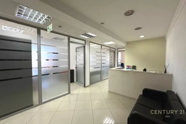 Business Property for Rent 3+1 in Tirana - 9,120 Euro