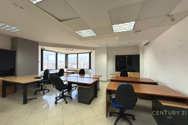 Business Property for Rent 3+1 in Tirana - 9,120 Euro
