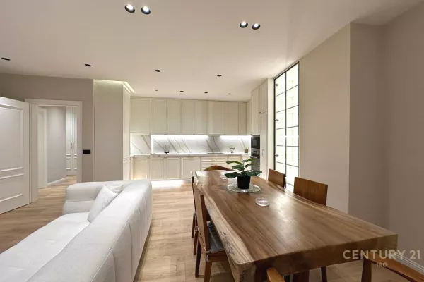 Shtepi me qera 2+1 ne Tirane - 1,500 Euro
