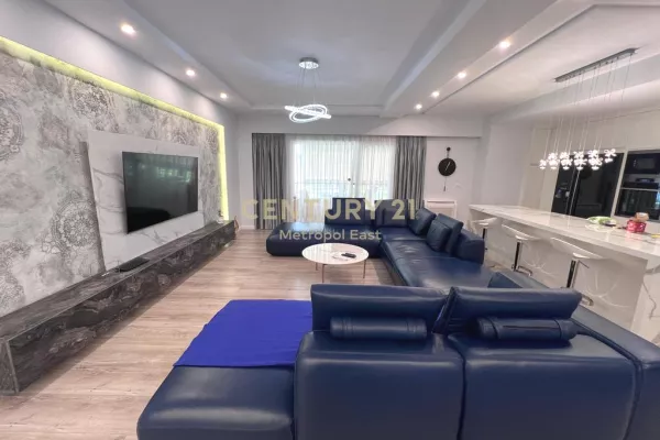 Shtepi me qera 3+1 ne Tirane - 1,800 Euro