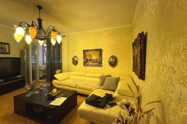 Casa in affitto 1+1 a Tirana - 700 Euro