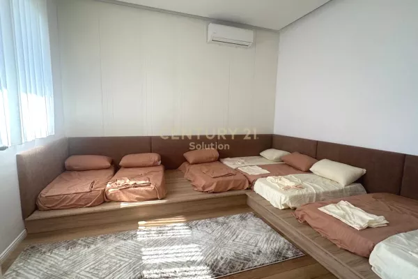 Shtepi me qera 2+1 ne Tirane - 2,500 Euro