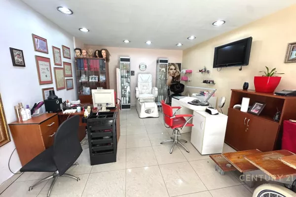 Business Property in Sale 1+1 in Tirana - 1,350,000 Euro