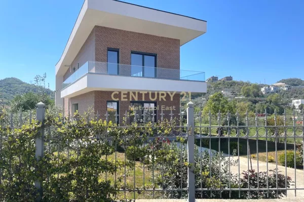 Business Property for Rent 5+1 in Tirana - 3,500 Euro