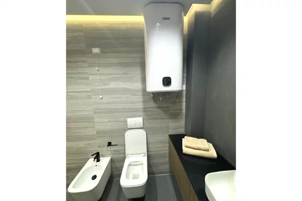 Shtepi ne shitje Apartament ne Tirane, 2+1, Mobilimi E mobiluar, Pagesa 600,000  Euro.