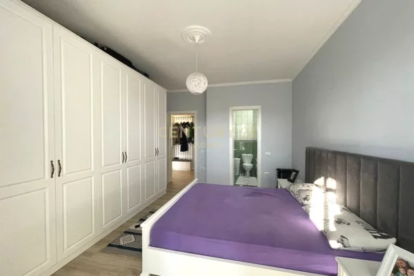 Shtepi me qera Apartament ne Tirane, 2+1, Mobilimi E mobiluar, Pagesa 750  Euro.