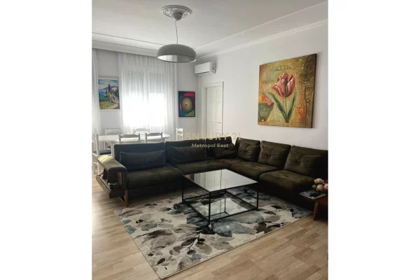 Shtepi me qera 2+1 ne Tirane - 750 Euro