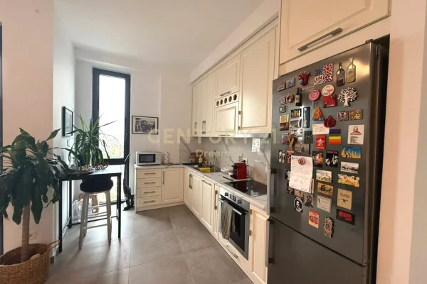 Casa in affitto 2+1 a Tirana - 1,200 Euro