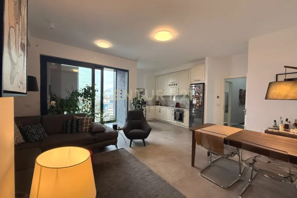 Casa in affitto 2+1 a Tirana - 1,200 Euro