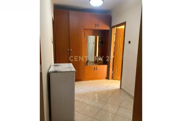 Shtepi me qera Apartament ne Tirane, 1+1, Mobilimi E mobiluar, Pagesa 410  Euro.