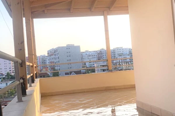 Shtepi ne shitje Apartament ne Tirane, 2+1, Mobilimi E mobiluar, Pagesa 190,000  Euro.