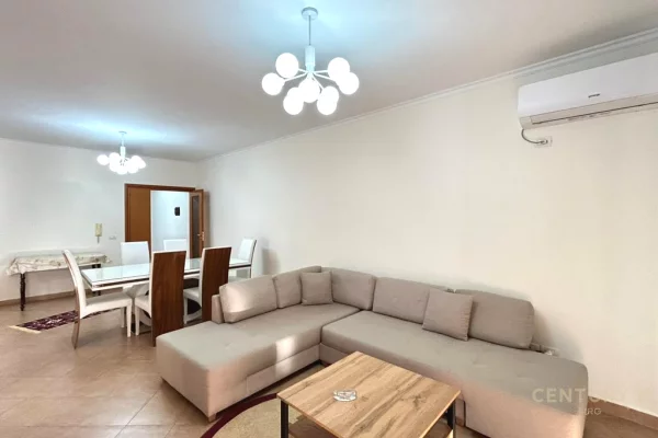 Shtepi me qera 2+1 ne Tirane - 950 Euro