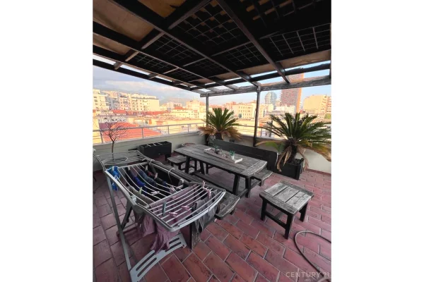Penthouse (panoramic top floor) for rent in Tirana 3+1, Furnished