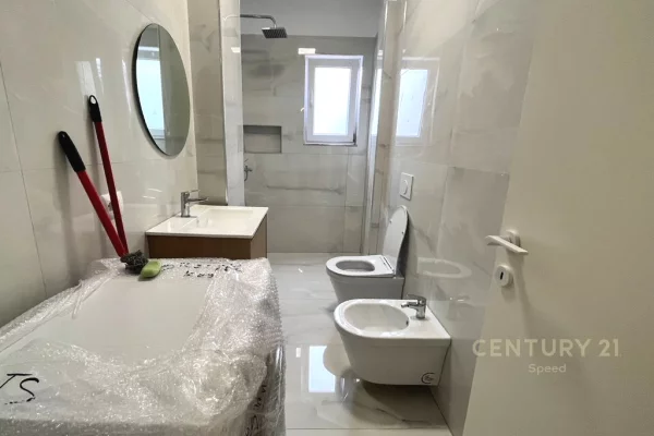 Apartament 2+1 me qira tek Zogu i Zi!!