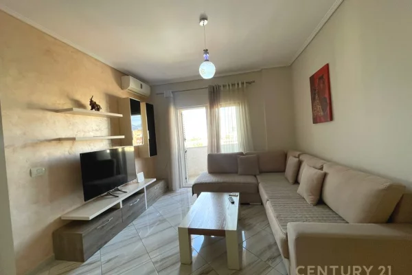 Shtepi me qera 2+1 ne Tirane - 800 Euro