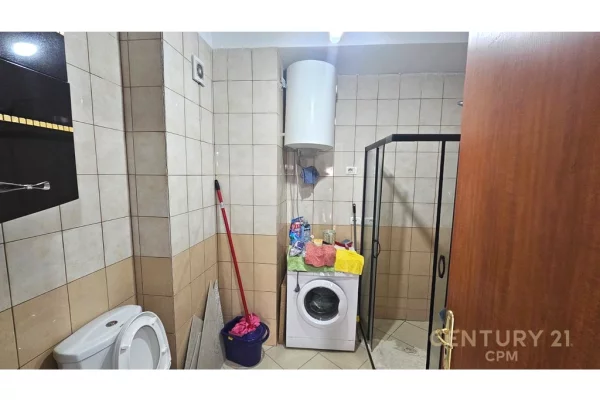 Shtepi ne shitje Apartament ne Tirane, 1+1, Mobilimi E mobiluar, Pagesa 120,000  Euro.