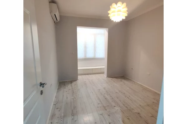 Business Property for Rent 3+1 in Tirana - 900 Euro