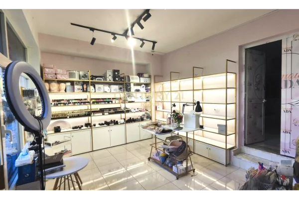 Business Property for Rent 1+1 in Tirana - 700 Euro