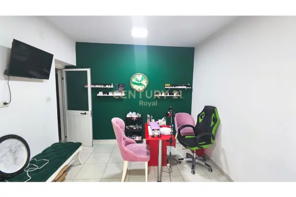 Business Property for Rent 1+1 in Tirana - 700 Euro